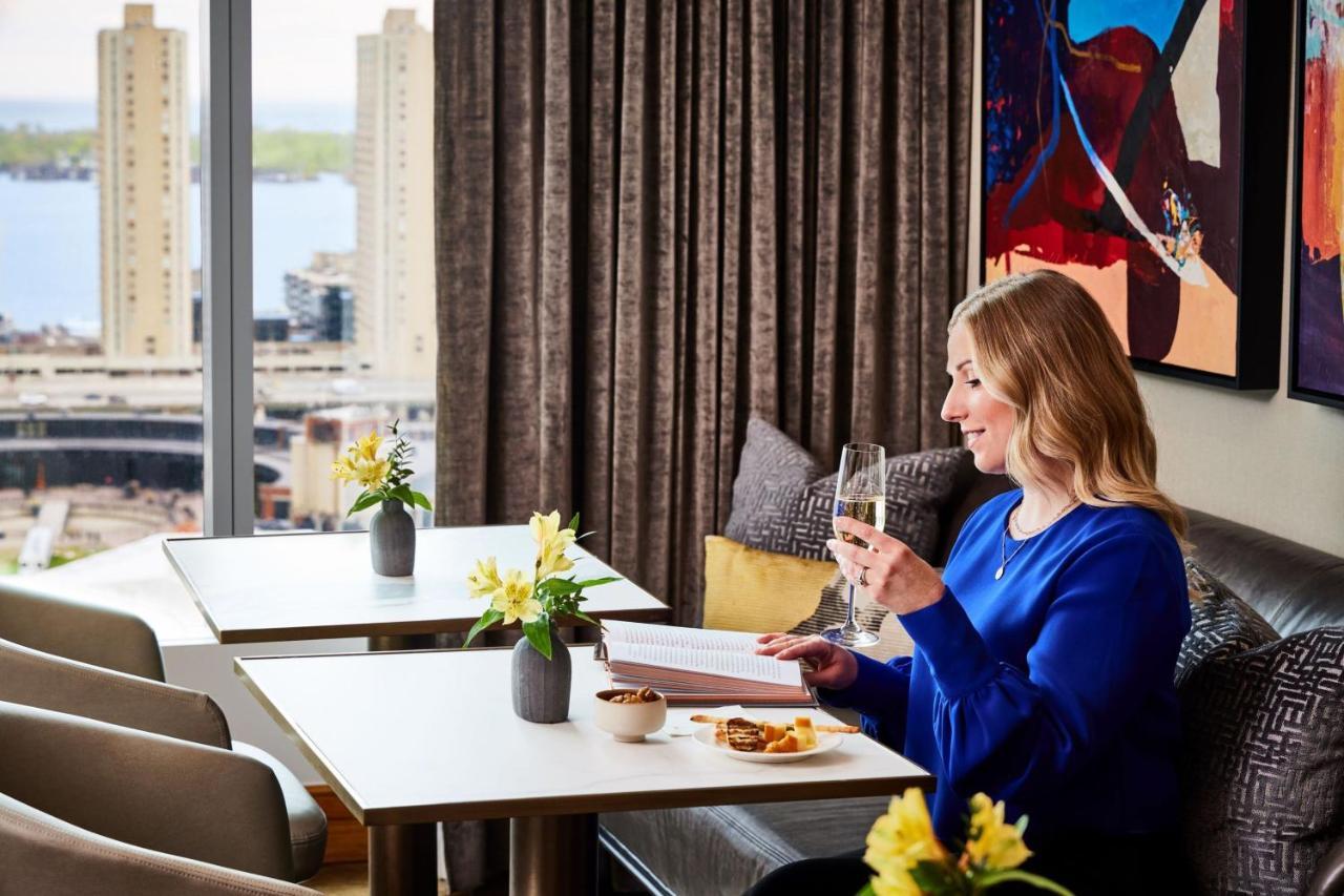 The Ritz-Carlton, Toronto Hotel Buitenkant foto